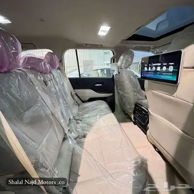 لاندكروزر ( GXR 4 ) بنزين موديل 2025 استلام فوري 329000 5