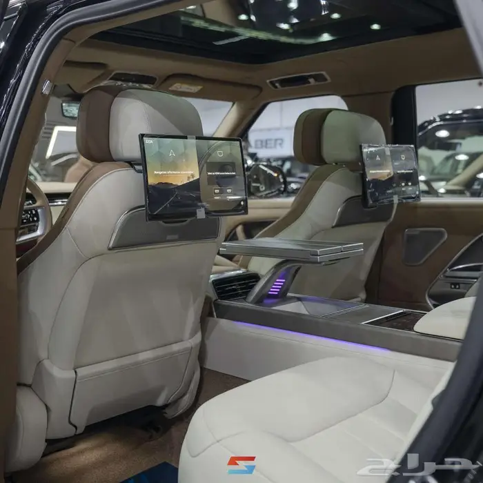 لاند روفر رنج روفر SV لونج موديل 2025 14