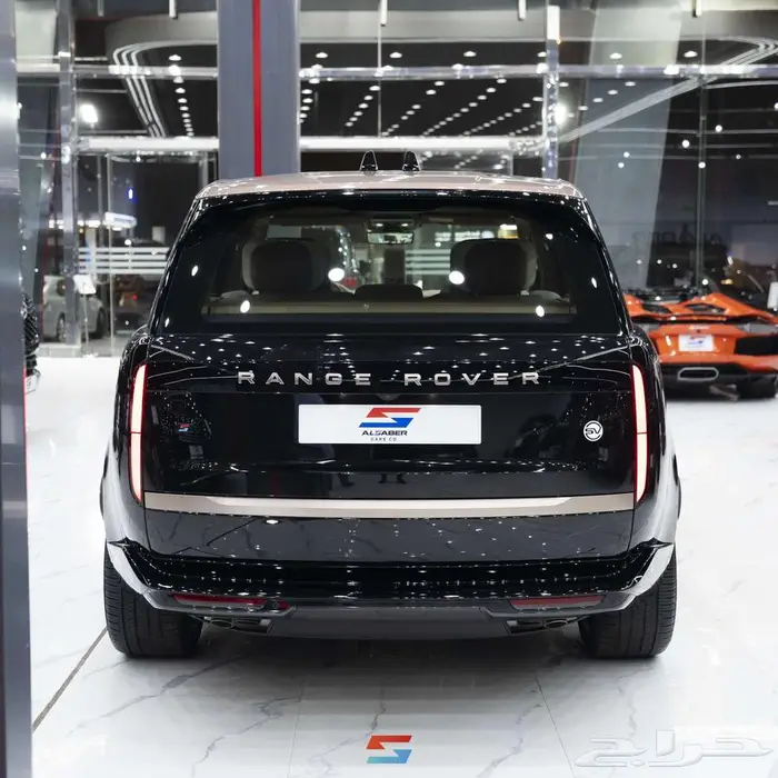 لاند روفر رنج روفر SV لونج موديل 2025 4