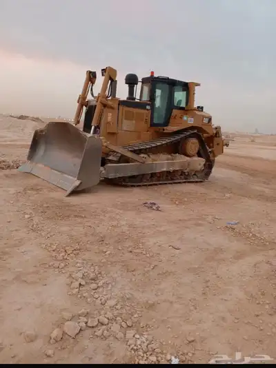 بلدوزر D8R 2002 الايجار 0