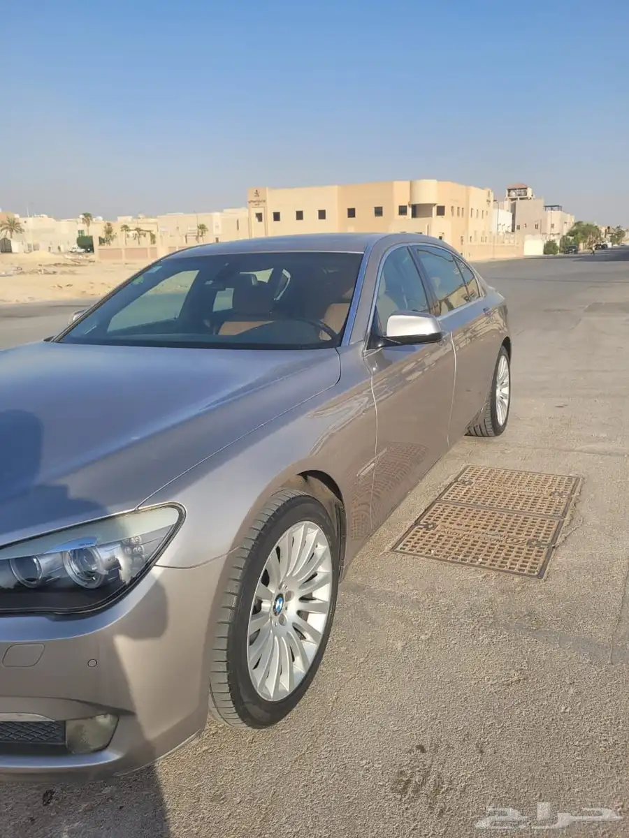 فل كامل للبيع 2010 BMW 2