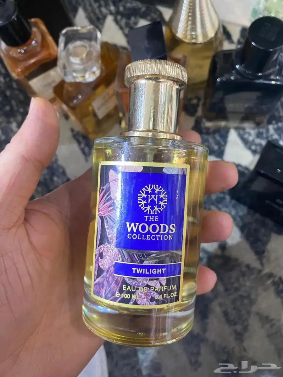 عطورت مطار اصليه بس بدون كرتون بعضها سعرنا جمله جمله 31