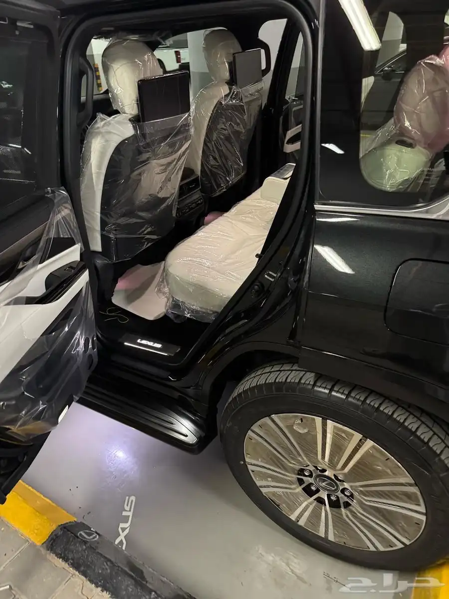 لكزس 2025LX600 16