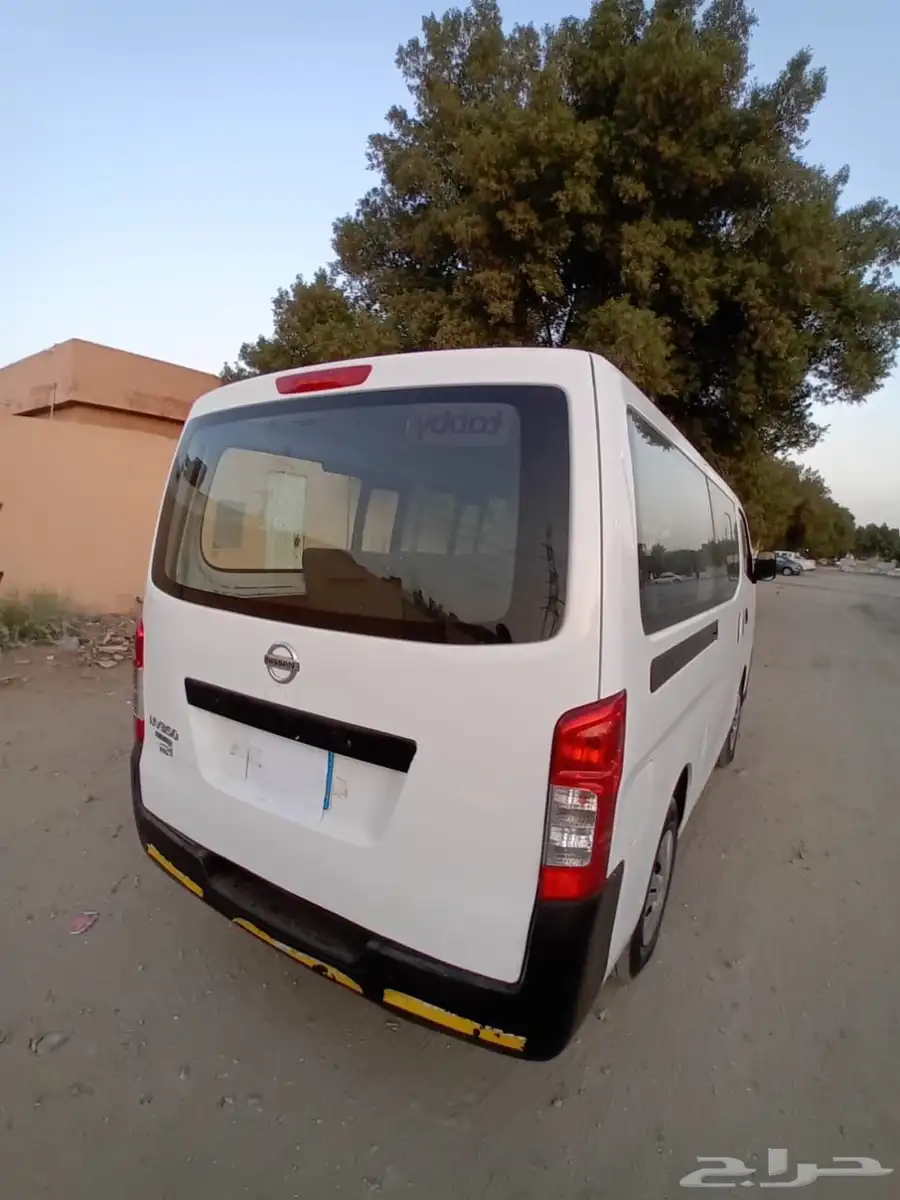باص نيسان 15 راكب موديل 2016 10