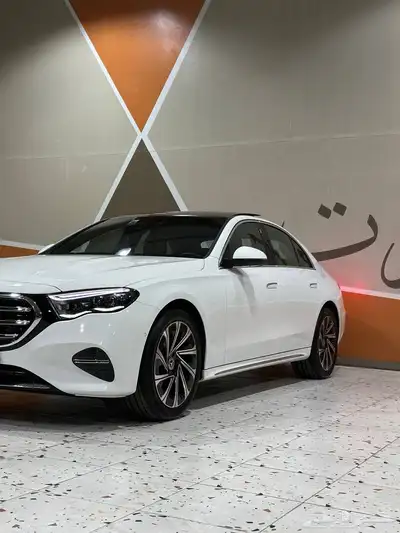 مرسيدس E300 2024 فل كامل . رصد الفخامة 5