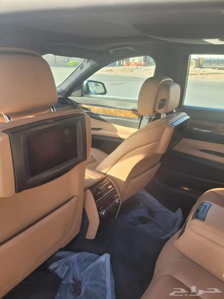 فل كامل للبيع 2010 BMW 9