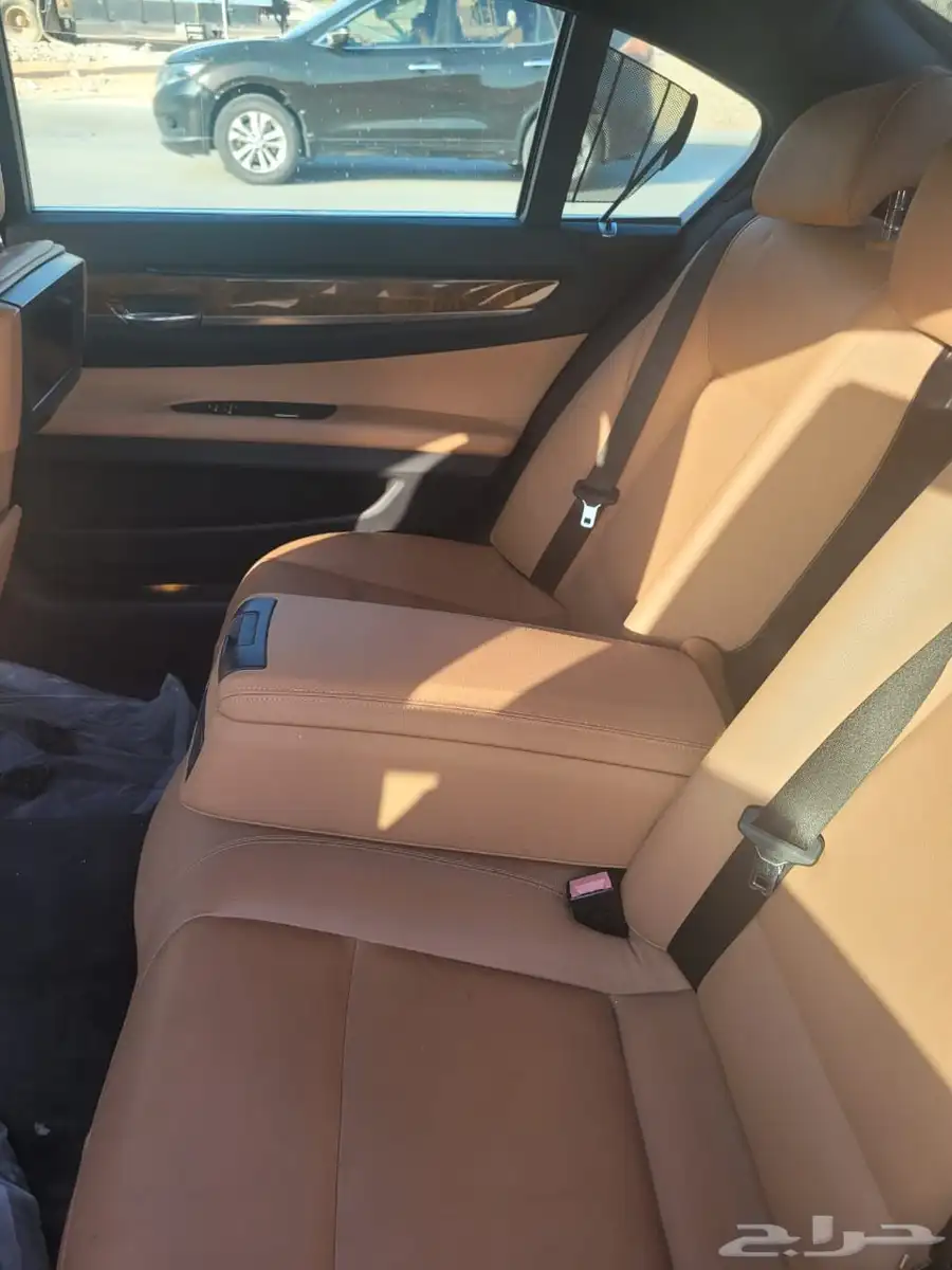 فل كامل للبيع 2010 BMW 10