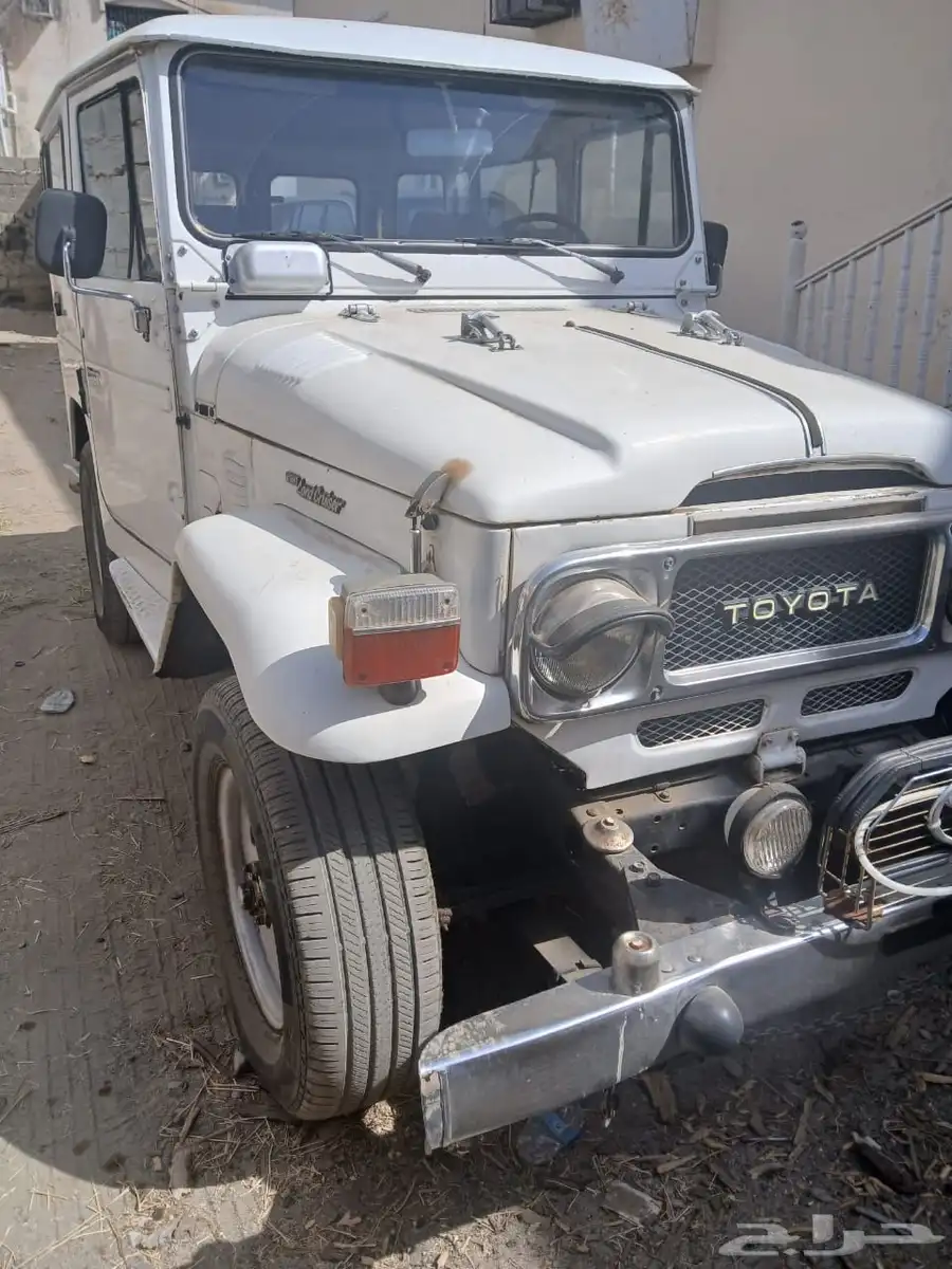 جيب ربع FJ40 موديل 82 مجد الموتر طيب محركاته ممتازه 3
