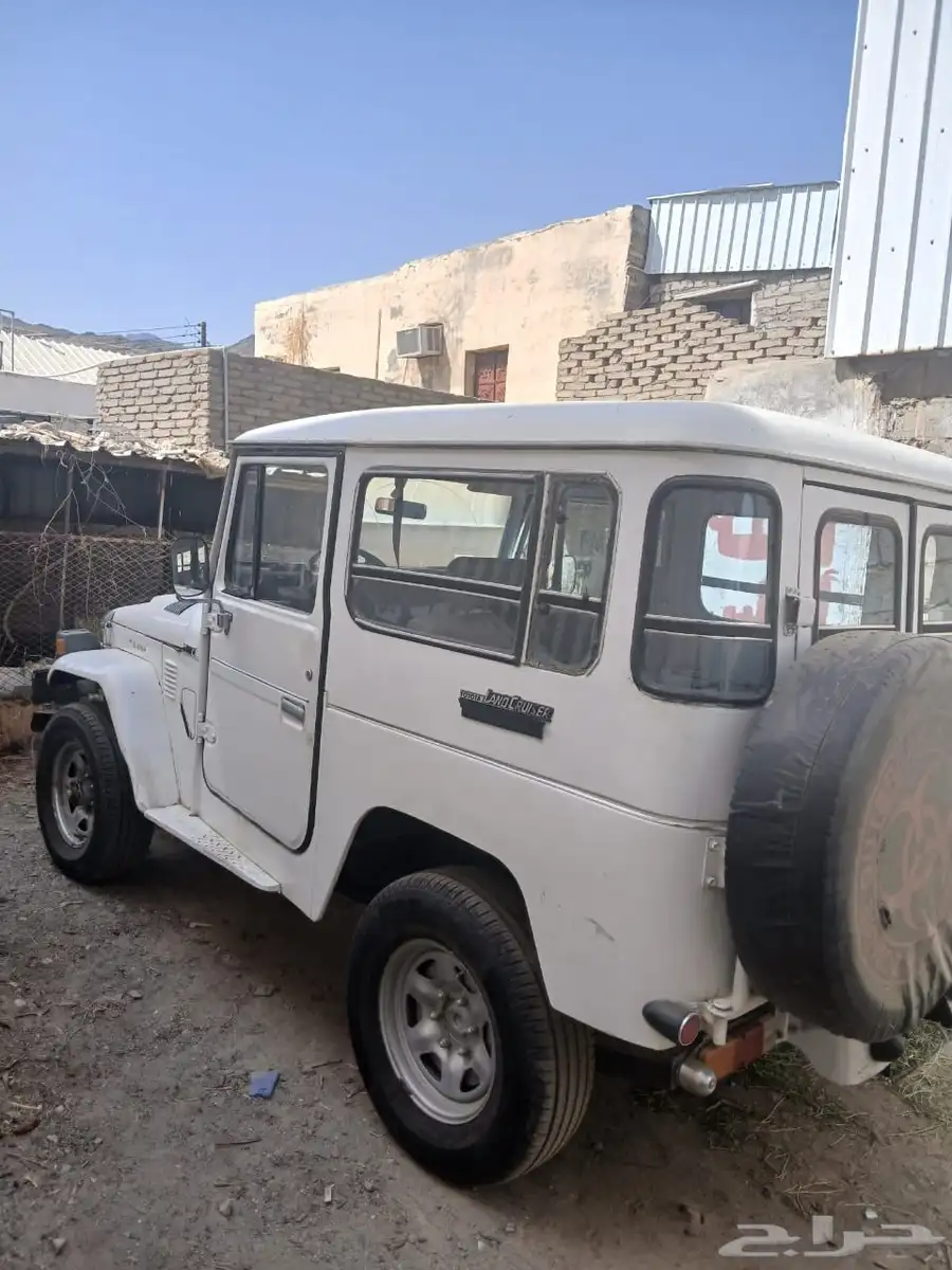 جيب ربع FJ40 موديل 82 مجد الموتر طيب محركاته ممتازه 7