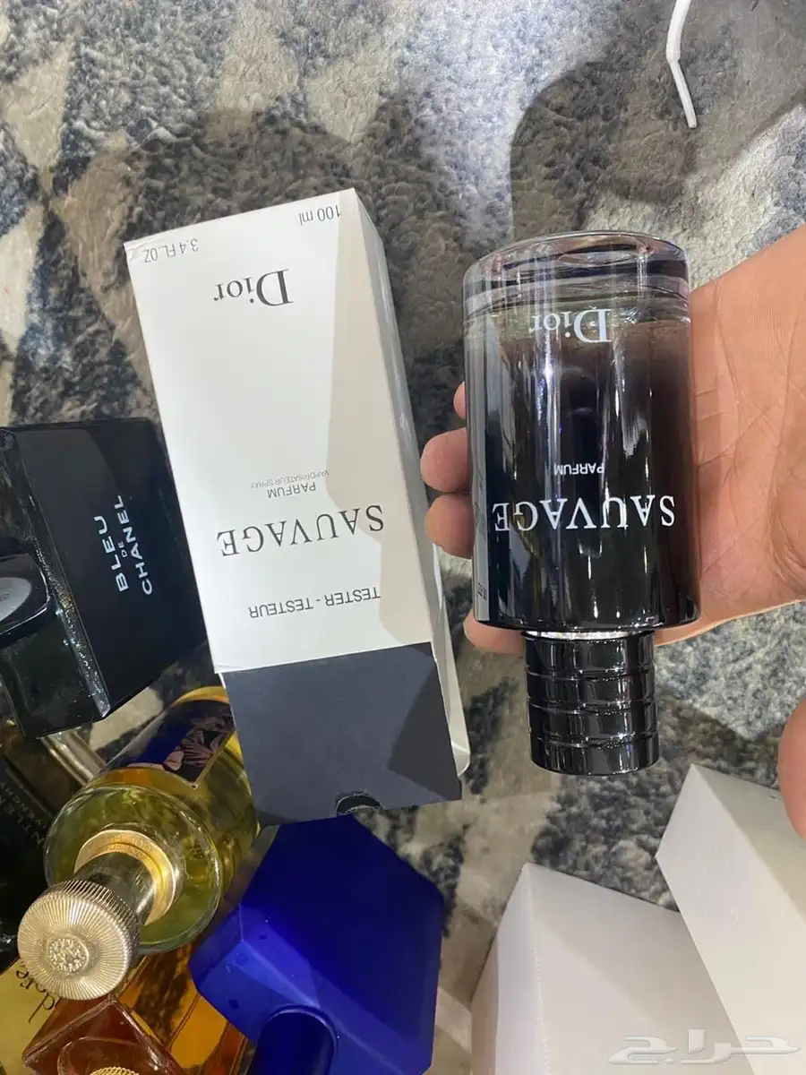 عطورت مطار اصليه بس بدون كرتون بعضها سعرنا جمله جمله 23