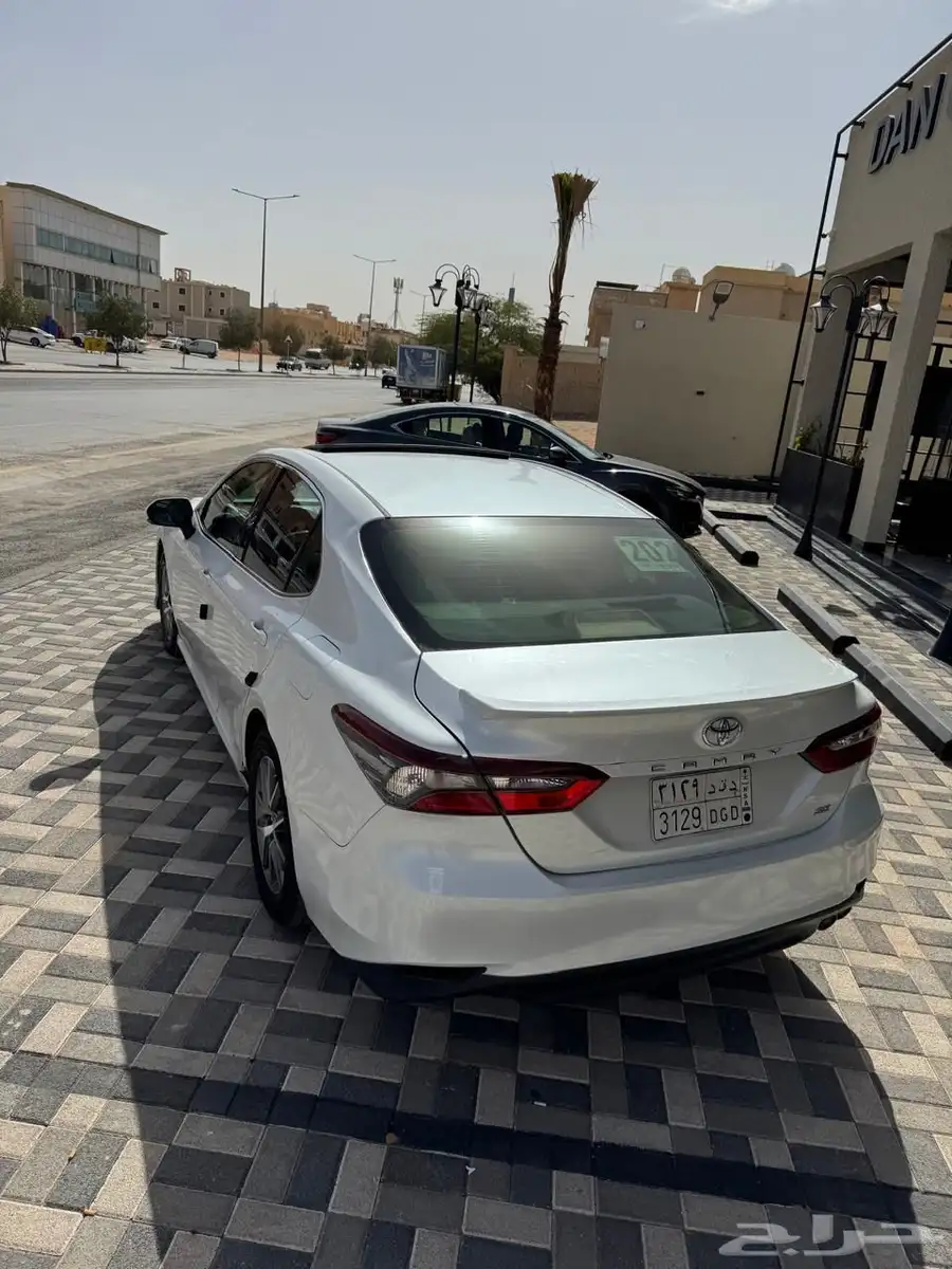للبيع كامري 2021 3