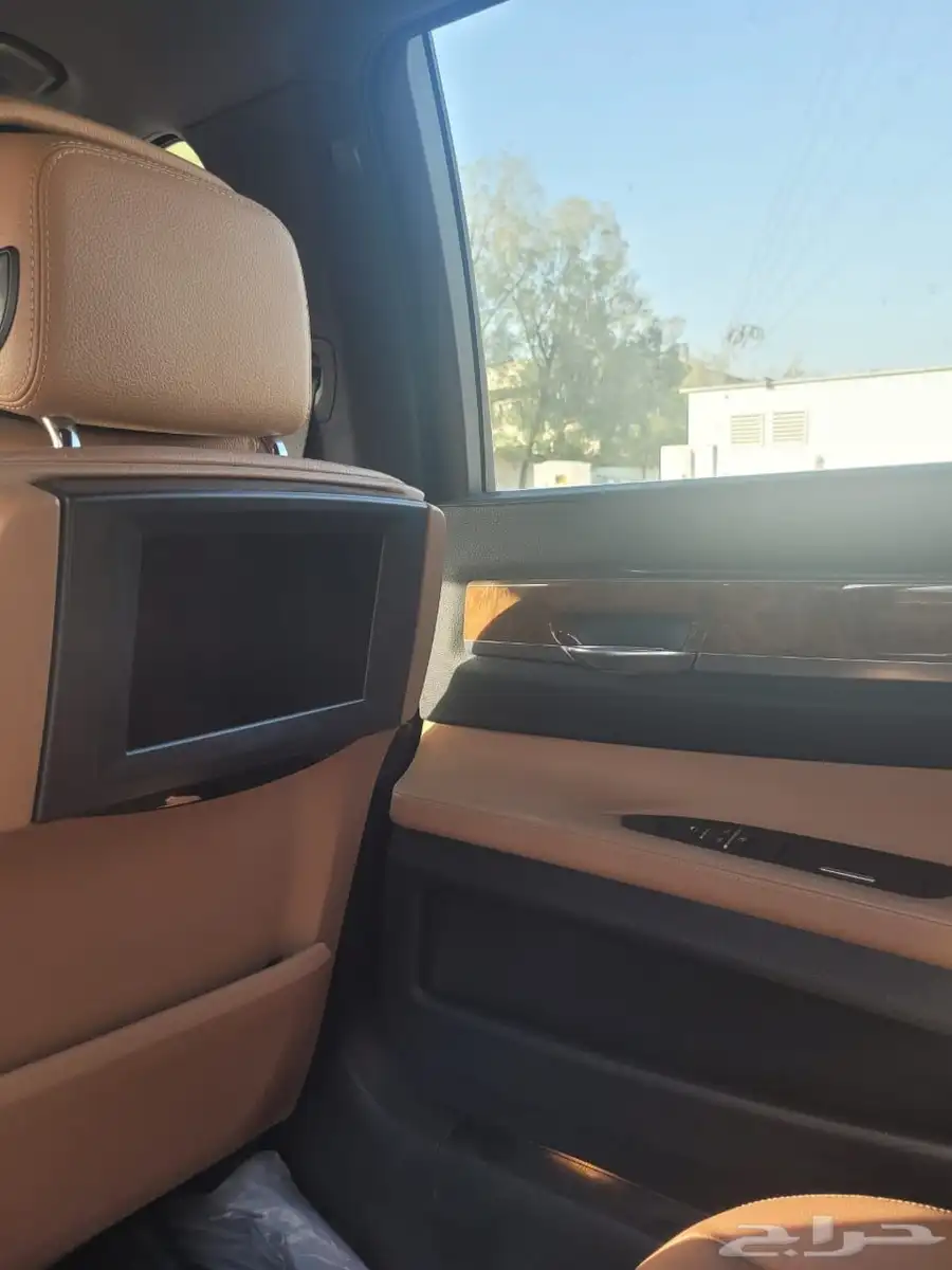 فل كامل للبيع 2010 BMW 12