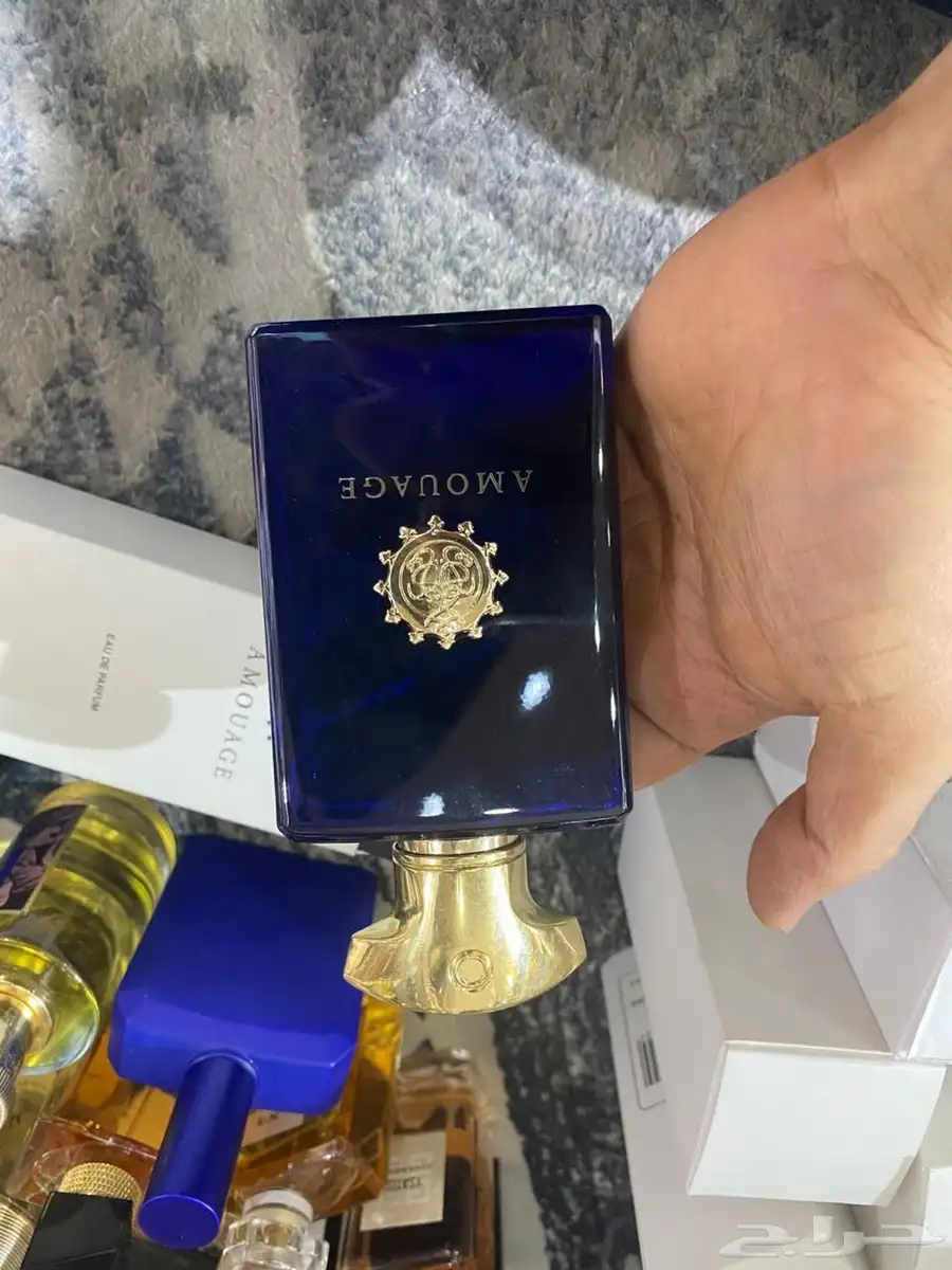 عطورت مطار اصليه بس بدون كرتون بعضها سعرنا جمله جمله 19