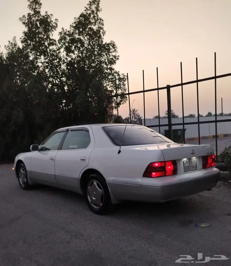 لكزس LS 96 1