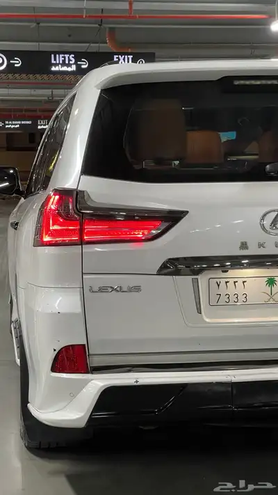 LEXUS LX570 2016 11