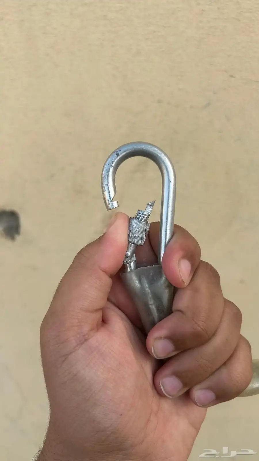 مصلب جداري للخيول 5