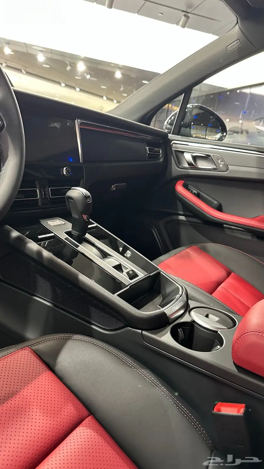 PORSCHE MACAN BLACK EDITION 2025 12