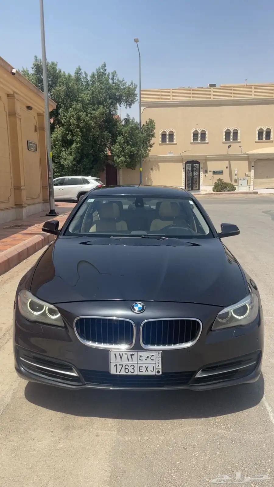 بي ام دبيلو 2015 520i 13