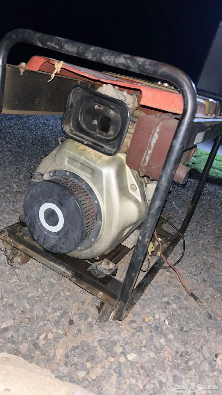 ماطور كهرباء ديزل حجم 6800 شرط نضيف استخدام قليل  الحايط 4