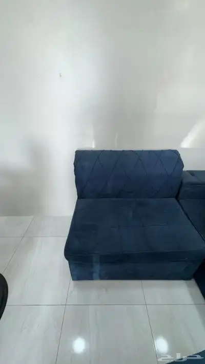 قطعتين كنب للبيع و 4 كاميرات 5 ميغابكسل 1