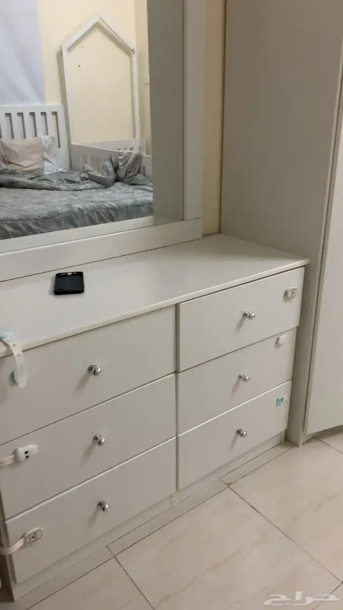 اثاث 0
