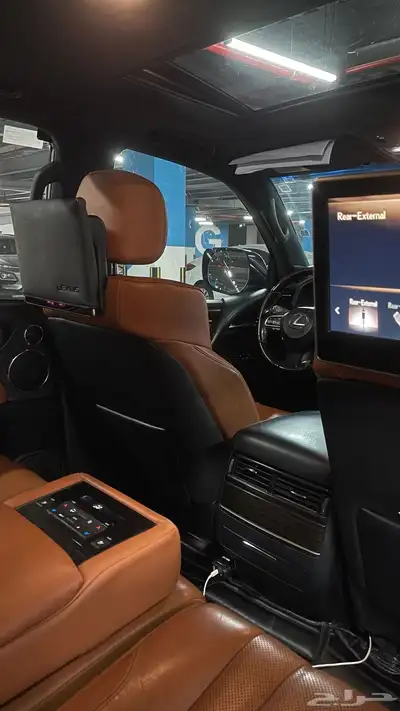 LEXUS LX570 2016 33