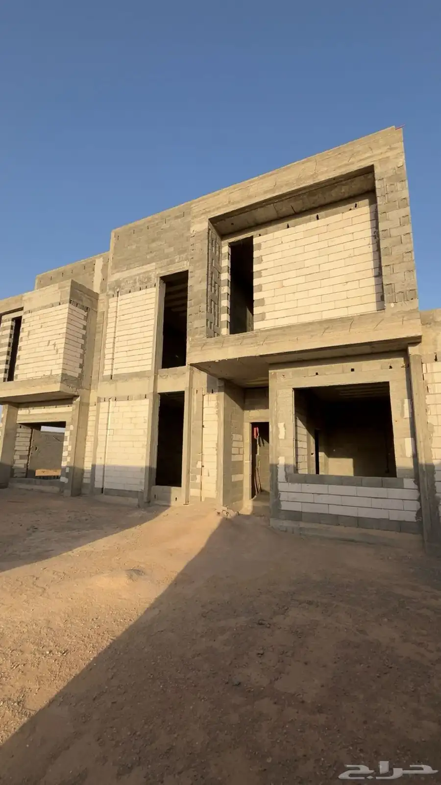 فيلا سكنية عظم على شارعين في حي الياسمين الملكي في المجمعة 6
