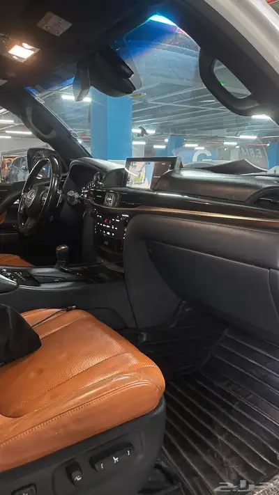 LEXUS LX570 2016 21
