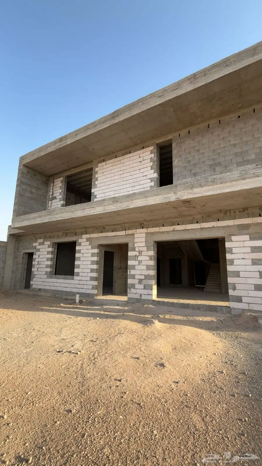 فيلا سكنية عظم على شارعين في حي الياسمين الملكي في المجمعة 4