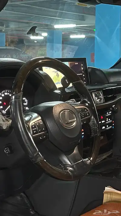 LEXUS LX570 2016 17