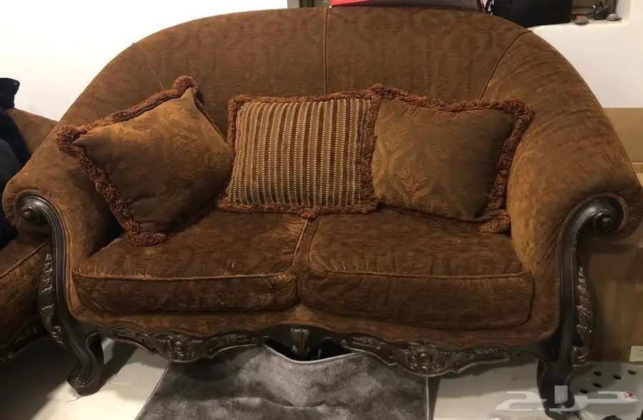 كنب كلاسيك راقي للبيع 1