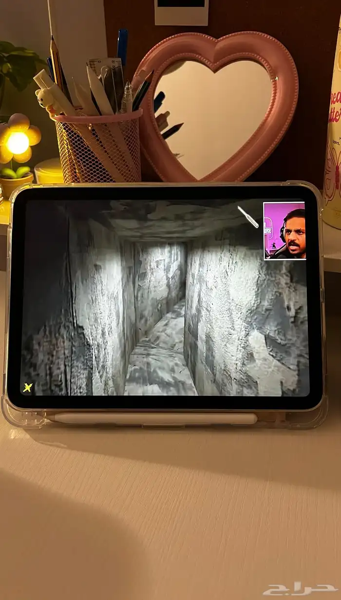 طاولة مكتبيه 0