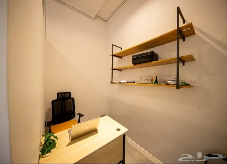 مكاتب مؤثثة للإيجار 19