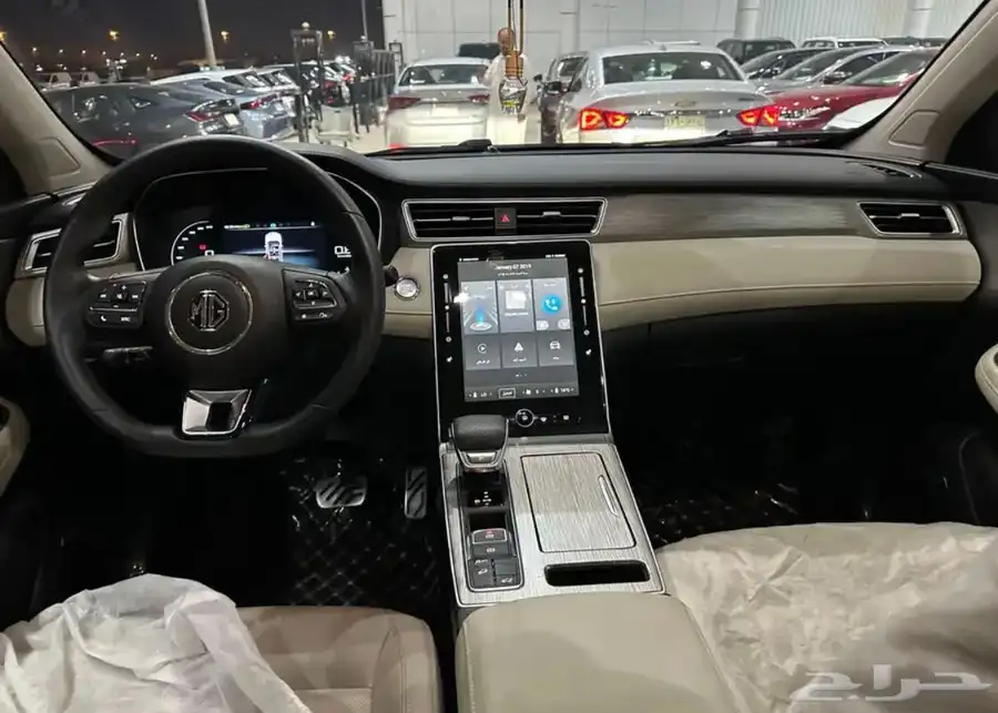 ام جي RX5 موديل 2024 فل كامل نضيف 12
