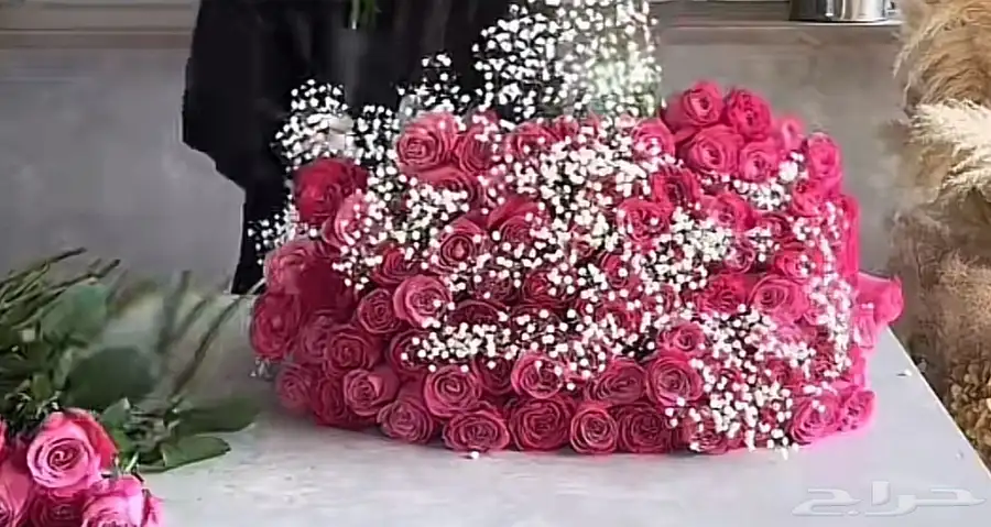 مندوب تجهيز وتنسيق باقات ورد وهدايا وتوصيلها الخبر الدمام 1