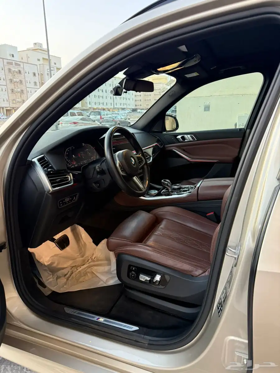 BMW X5 8