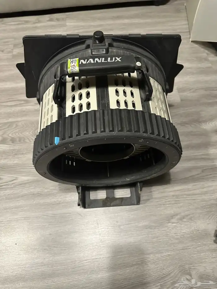 اضاءة نانو لايت 1200 ديلايت 1