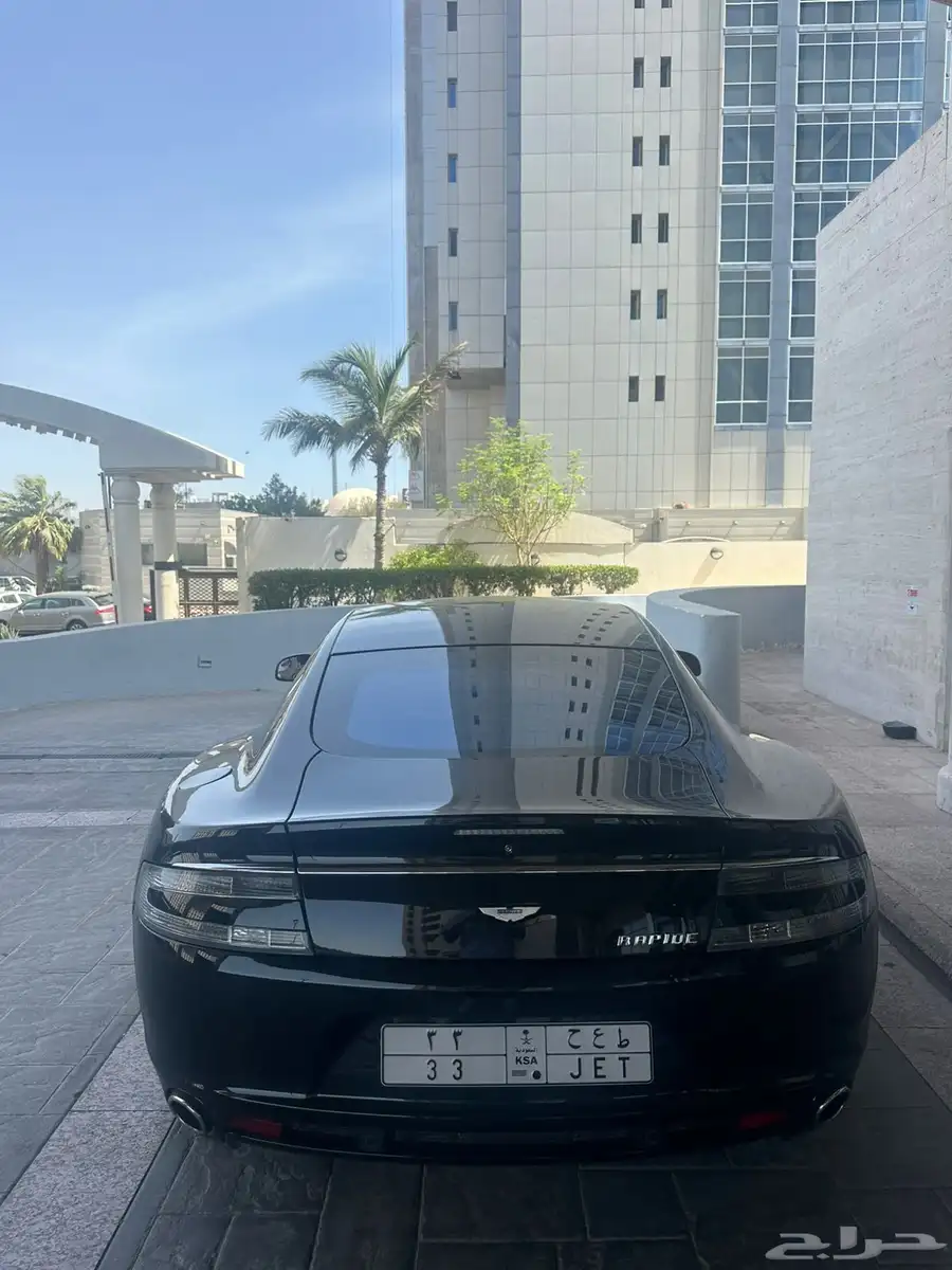 Aston Martin Rapide 2011 V12 0