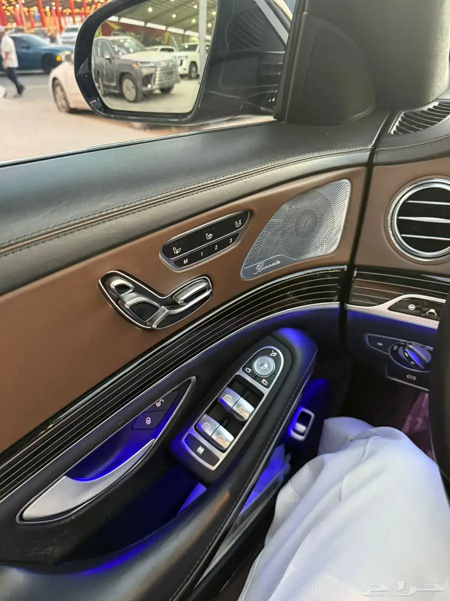 مرسيدس مايباخ 2019S560 فل (بنزين)8سلندر 14