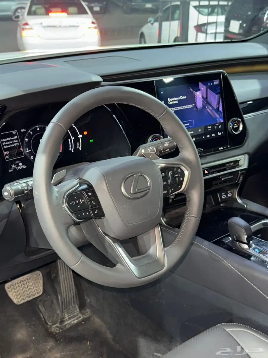 لكزس RX 350 موديل 2023 ( بحالة الجديد ) 12