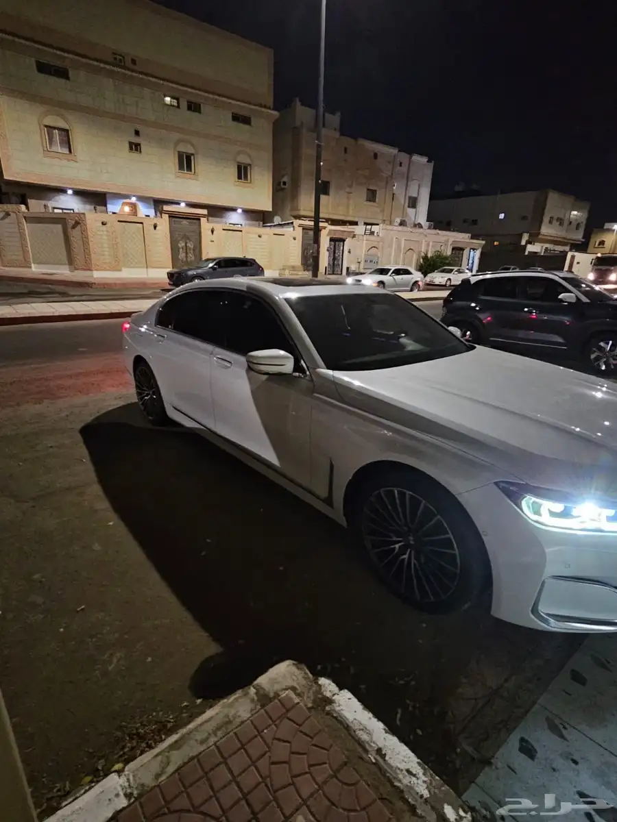 سيارة بي ام دبليو 2020 7