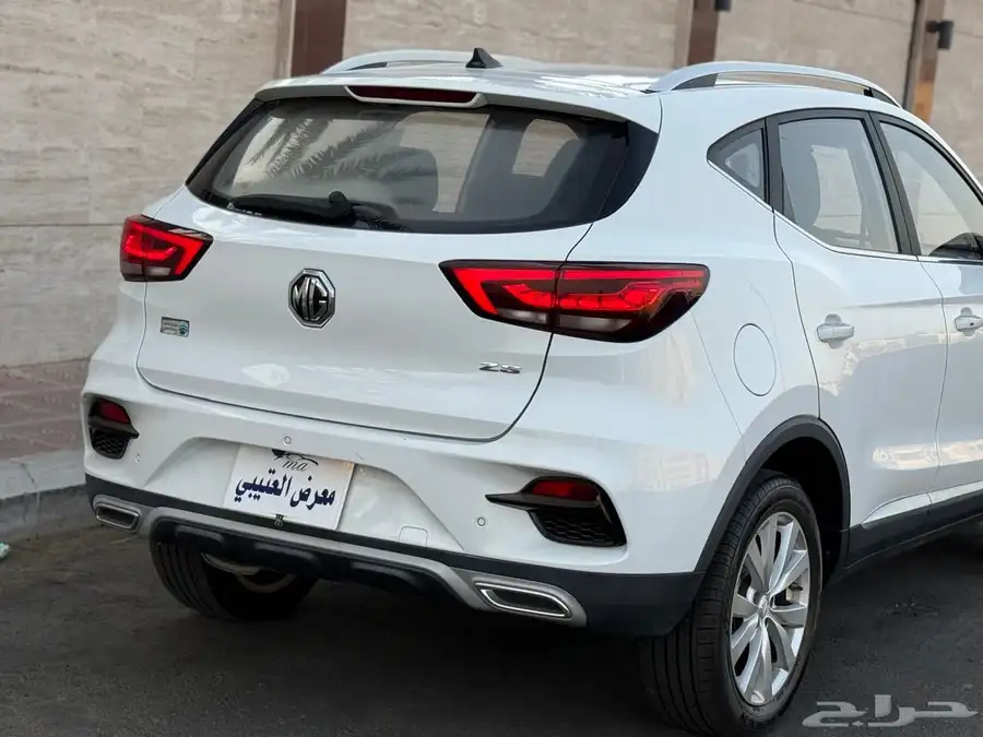 للبيع ام جي ZS 2023 نص فل 7