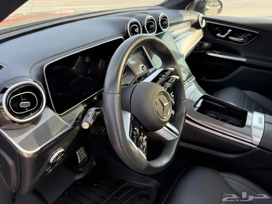 للبيع مرسيدس GLC300 موديل 2023 ببلاش وارد كندا 5