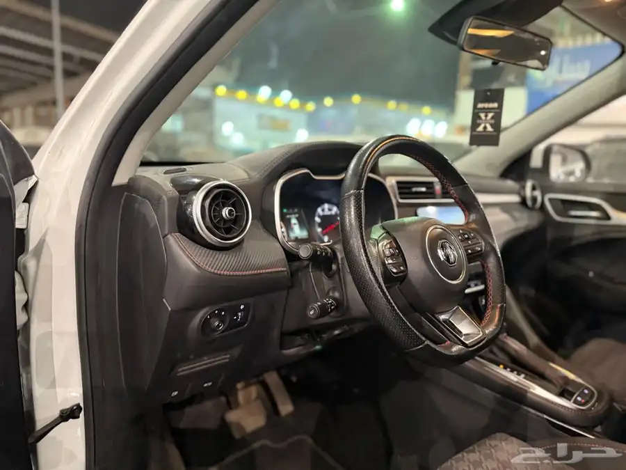 ام جي ZS 2023 نص فل 10