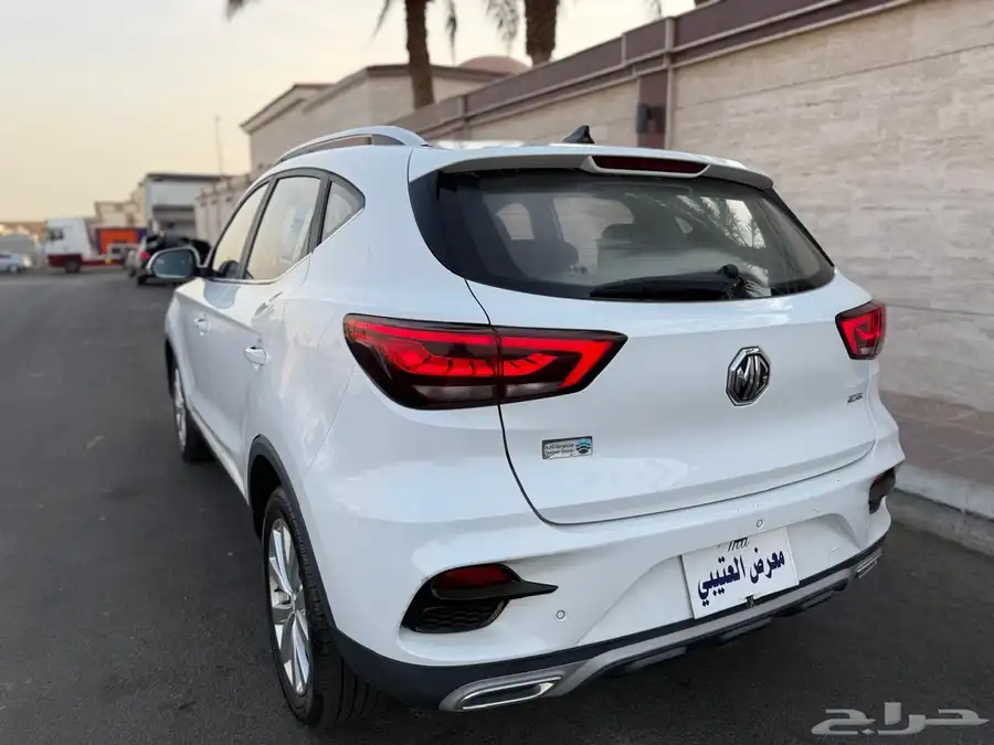 للبيع ام جي ZS 2023 نص فل 5