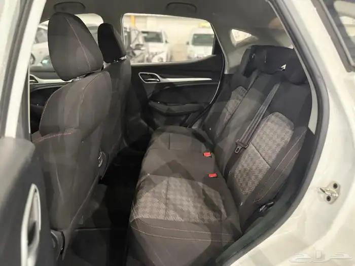 ام جي ZS 2023 نص فل 25