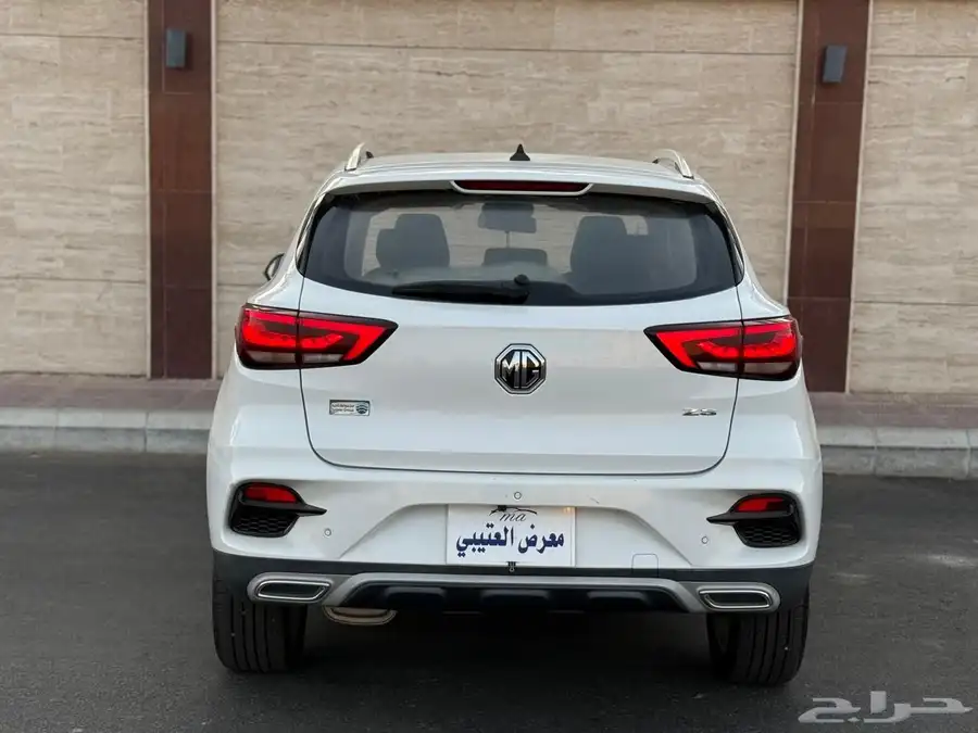 للبيع ام جي ZS 2023 نص فل 10