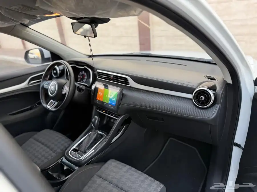 للبيع ام جي ZS 2023 نص فل 15