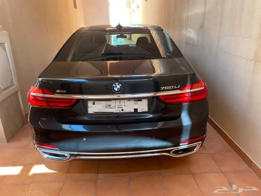 للبيع BMW 740 li LIM موديل 2016 4