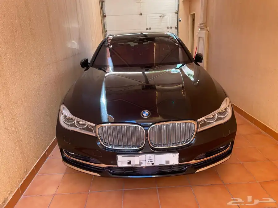 للبيع BMW 740 li LIM موديل 2016 5